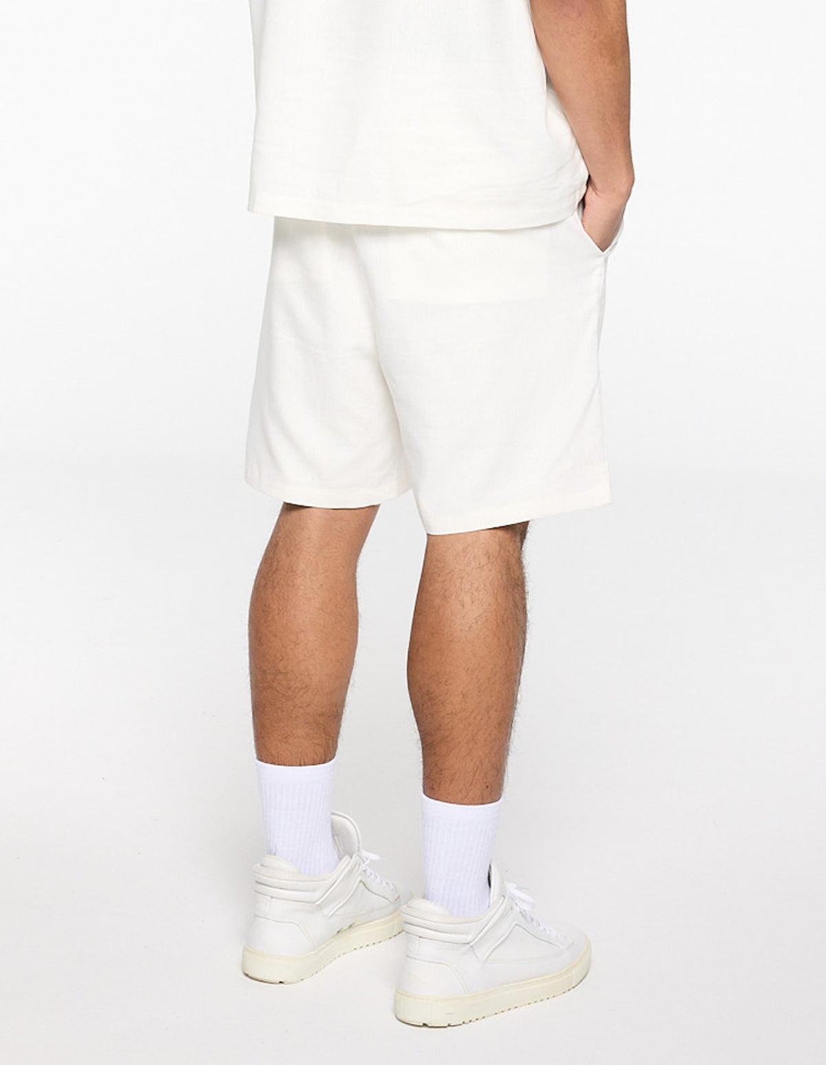 Rarefied Linen Shorts - White