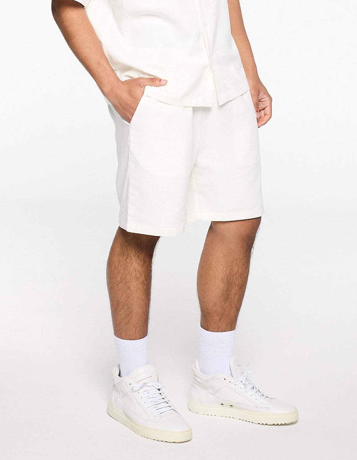 Rarefied Linen Shorts - White